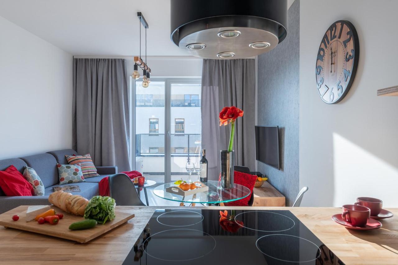 P&O Serviced Apartments Group Komputerowa ワルシャワ エクステリア 写真